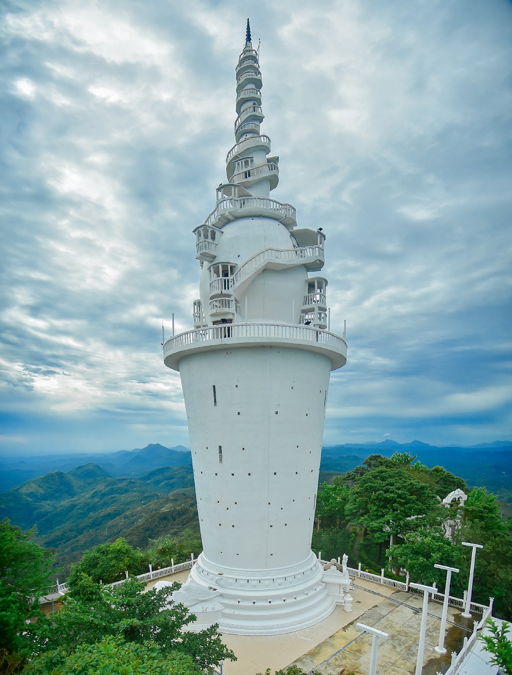 adventure place in srilanka